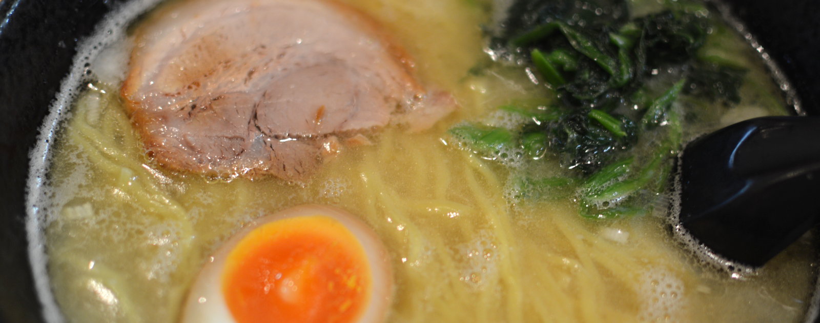 MENYA SAGAMI RAMEN SLIDE2